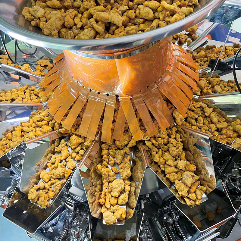 پر کردن آجیل سفارشی و غذای حیوانات خانگی بادام کاجو خوراک حیوانات دانه های موز تراشه های آب نباتات کیسه بسته بندی ماشین