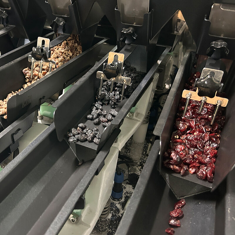 دستگاه بسته بندی غذای حیوانات خانگی با سرعت بالا چند سر وزنگر برای بسته بندی مخلوط میان وعده