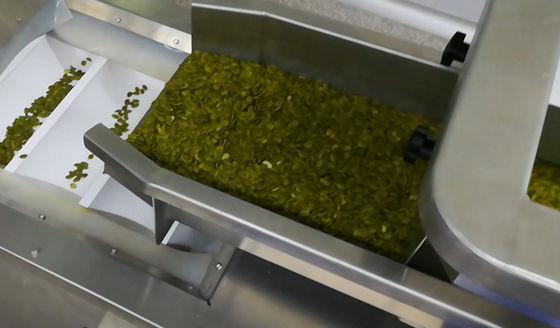 دستگاه بسته بندی مواد غذایی میان وعده خشک 800 کیسه / ساعت